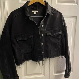 Cropped oversized jeans jacket